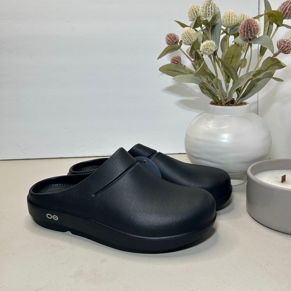 *SOLD* NWT OOFOS OOCLOOG Luxe Clog Slip On Recovery Shoe - Black W7/M5